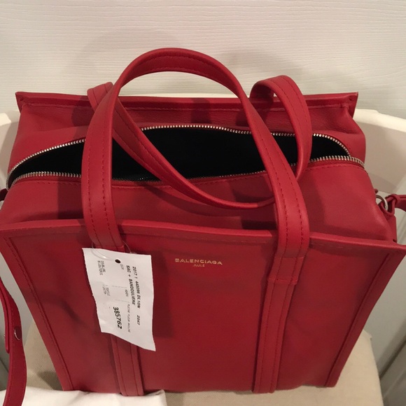 New! Authentic. Balenciaga Bag! 💕 - Picture 3 of 8